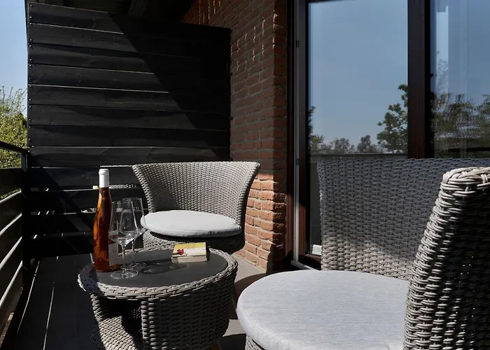 Neustaedter Strasse 79a Duenenvogel *